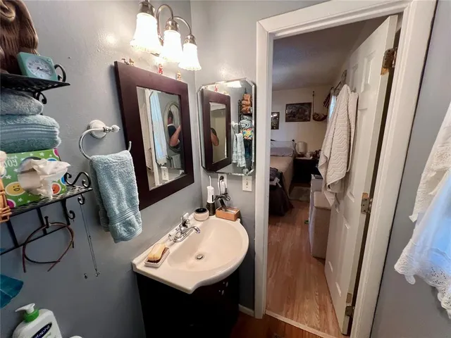 $370,000 | 1810 47th Ave Drive West, Bradenton, FL 34207