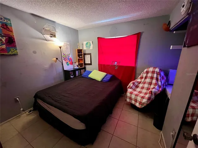 $370,000 | 1810 47th Ave Drive West, Bradenton, FL 34207