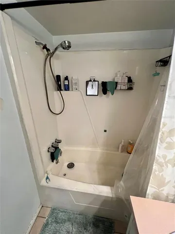 $370,000 | 1810 47th Ave Drive West, Bradenton, FL 34207