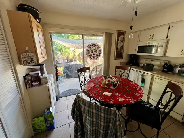 $370,000 | 1810 47th Ave Drive West, Bradenton, FL 34207