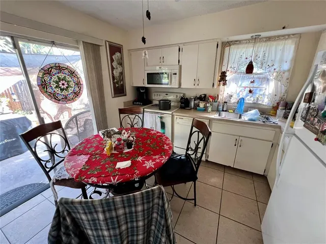 $370,000 | 1810 47th Ave Drive West, Bradenton, FL 34207