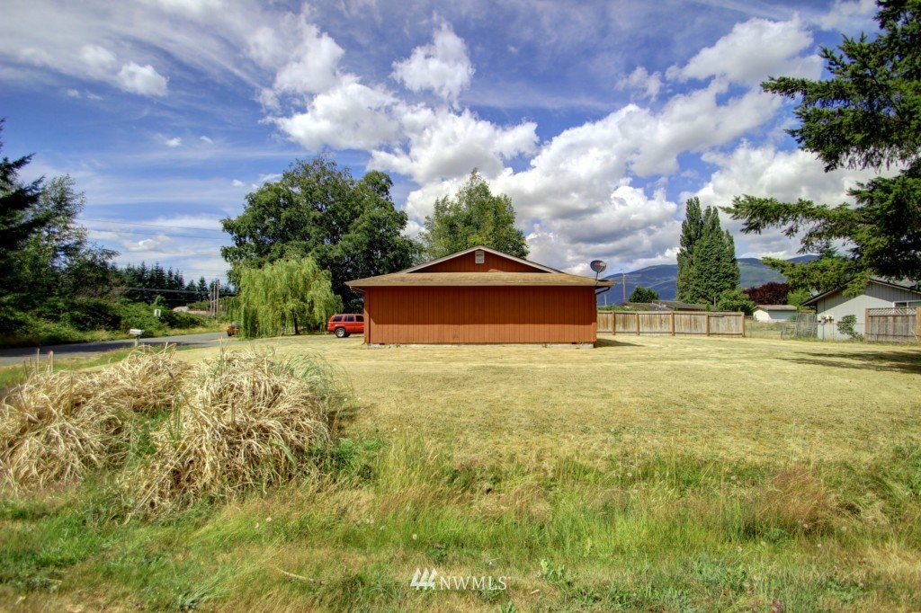 24361 Richards Road, Unit A&B Sedro-Woolley, WA 98284 - Photo 12 of 13 Gallery Image 12
