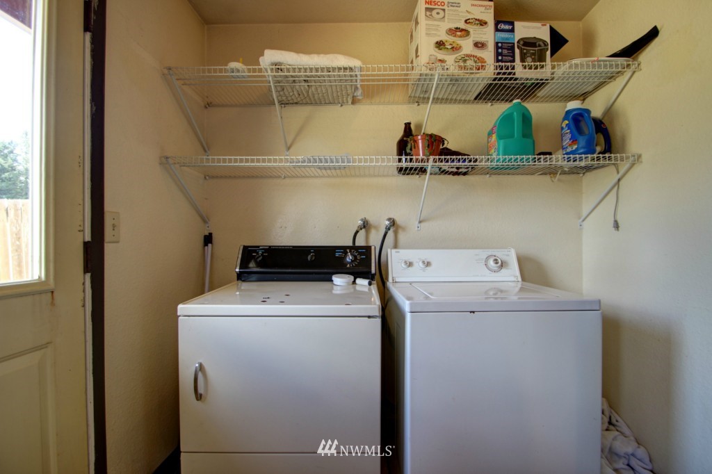 24361 Richards Road, Unit A&B Sedro-Woolley, WA 98284 - Photo 8 of 13 Gallery Image 8