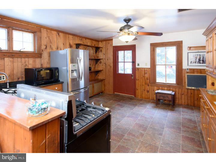 8028 Jenkintown Road Cheltenham, PA 19012 - Photo 18 of 25