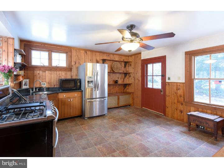 8028 Jenkintown Road Cheltenham, PA 19012 - Photo 19 of 25