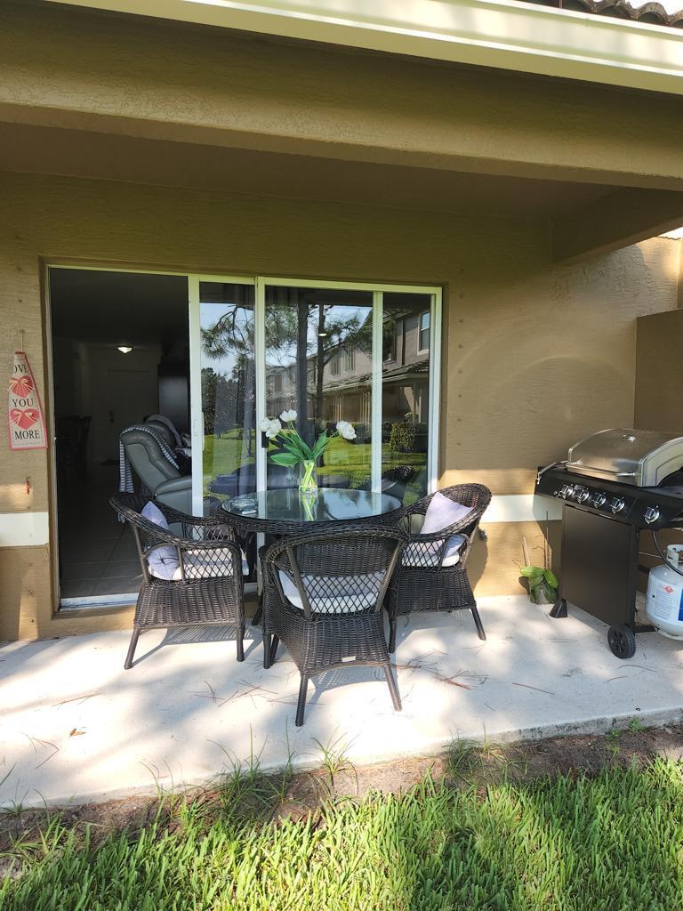 3003 Southeast Lexington Lakes Drive, Unit 2 Stuart, FL 34994 - Photo 35 of 40 98CFE4E8-CD00-458F-BC8F-5E4CD301247E