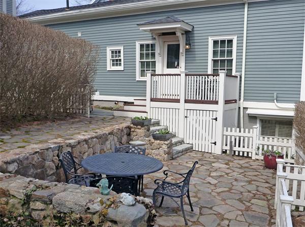 9 Bridge Street Manchester, MA 01944 - Photo 4 of 24