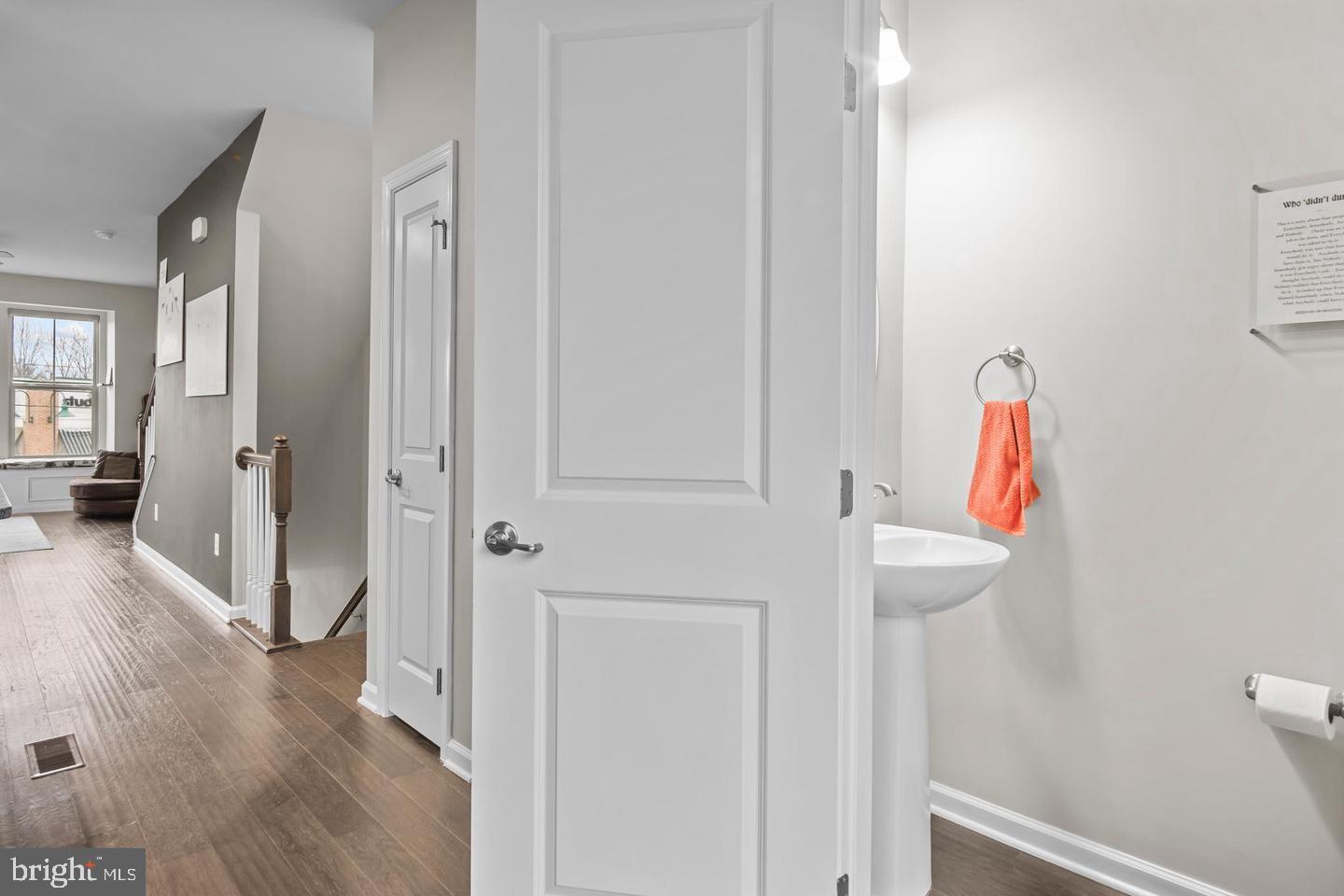 43821 Stubble Cor Square Ashburn, VA 20147 - Photo 9 of 25