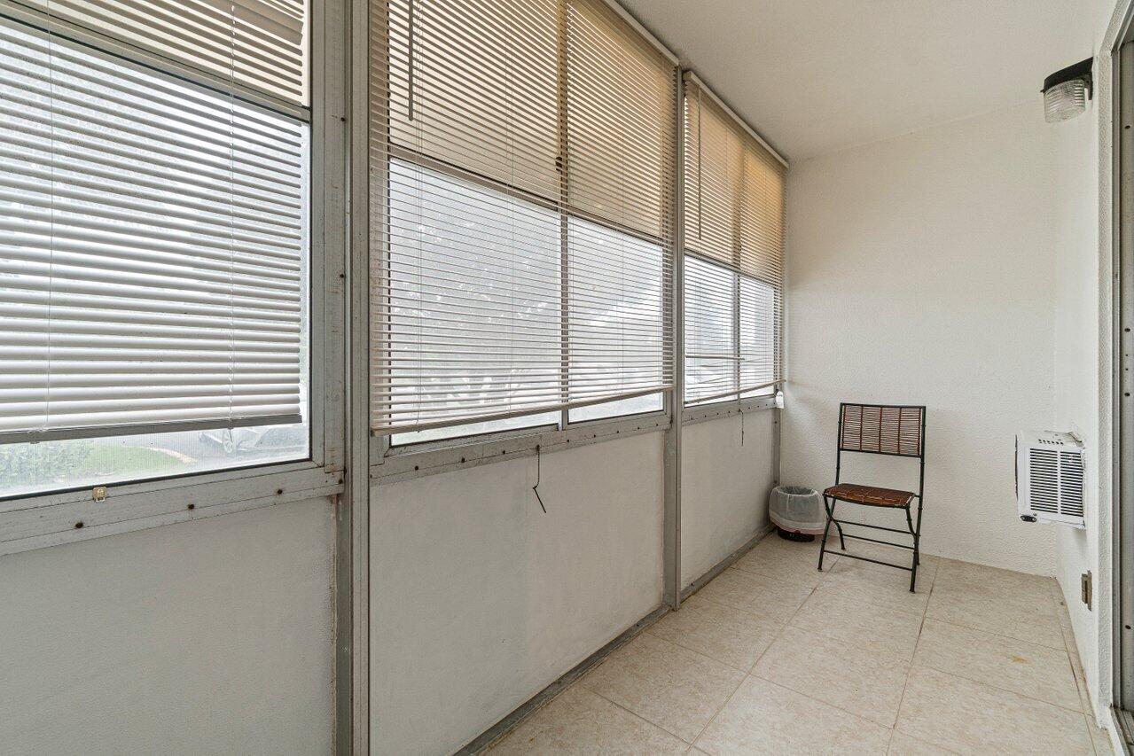 175 Suffolk F Boca Raton, FL 33434 - Photo 17 of 23 020-175SuffolkE-BocaRaton-FL-33434-SMALL