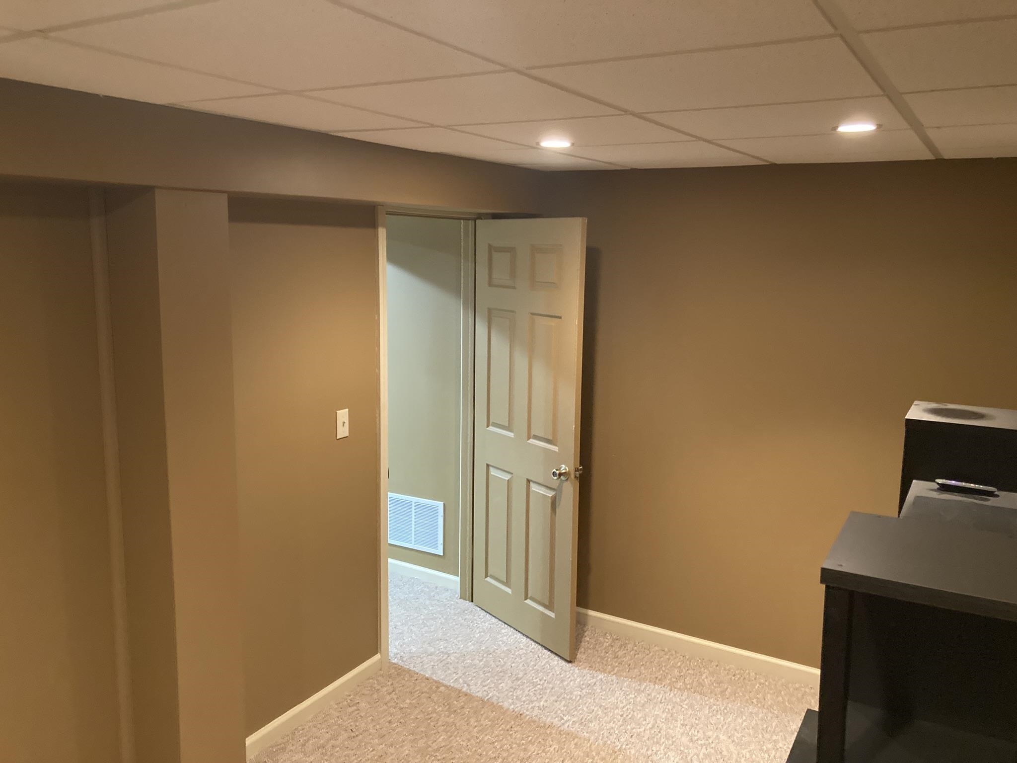 4326 North Center Road Flint, MI 48506 - Photo 30 of 49 50126417-29.JPG