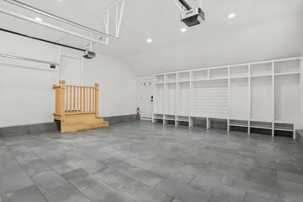 $1,495,000 | 4 Trails End Road, Weston, CT 06883