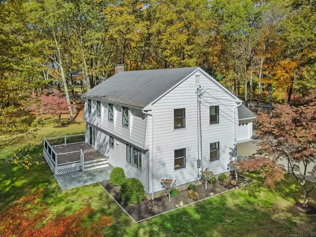 $1,495,000 | 4 Trails End Road, Weston, CT 06883