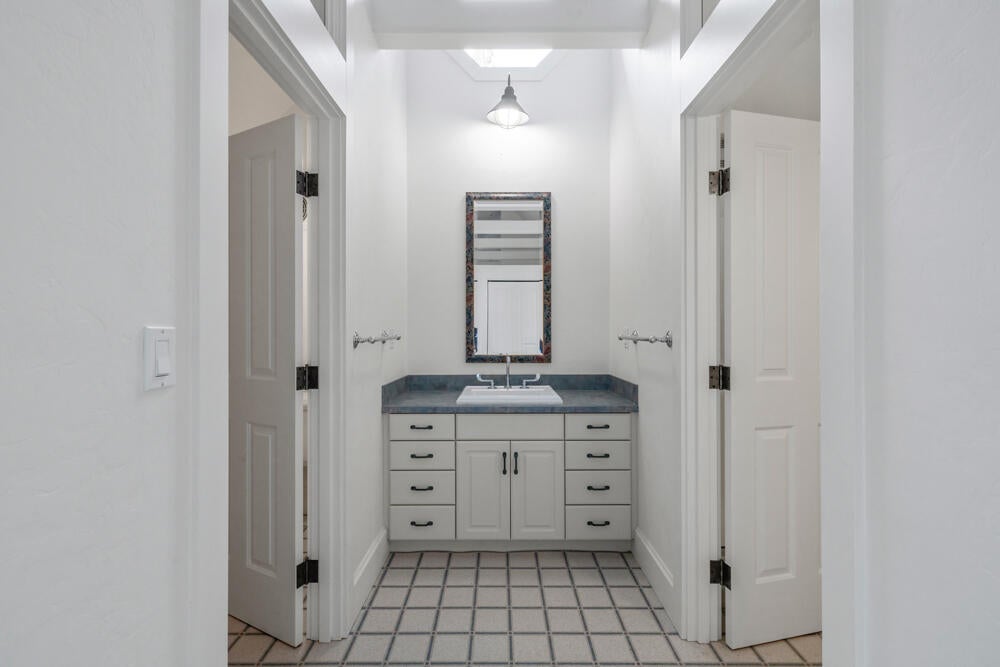11944 Kestrel Road Klamath Falls, OR 97601 - Photo 81 of 121 Full Bath, Shower to right, Separate Toilet room to left