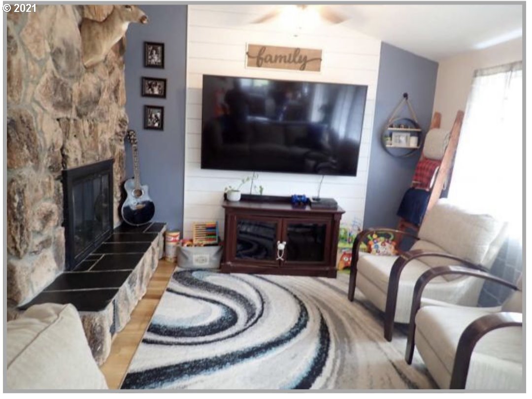 96319 Shutters Creek Road North Bend, OR 97459 - Photo 2 of 8