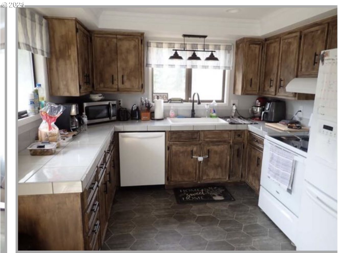 96319 Shutters Creek Road North Bend, OR 97459 - Photo 4 of 8