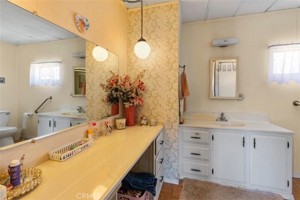 300 North Rampart Street, Unit 42 Orange, CA 92868 - Photo 18 of 37 Primary Bathroom