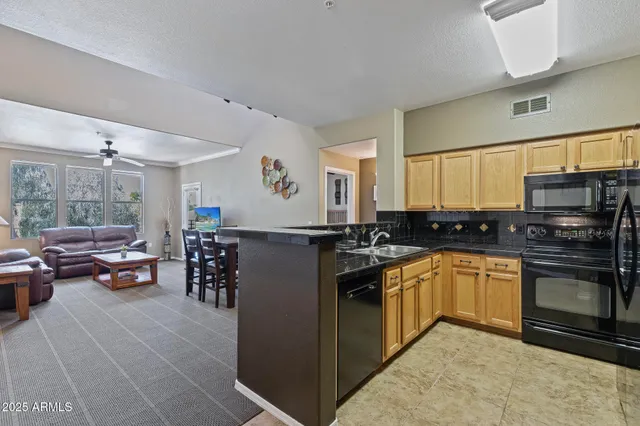 $3,000 | 20100 North 78th Place, Unit 2111, Scottsdale, AZ 85255
