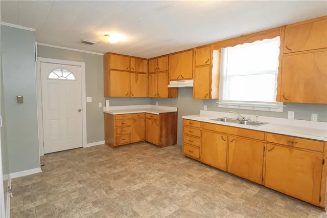 $90,000 | 803 East 6th Street, Cherryvale, KS 67335