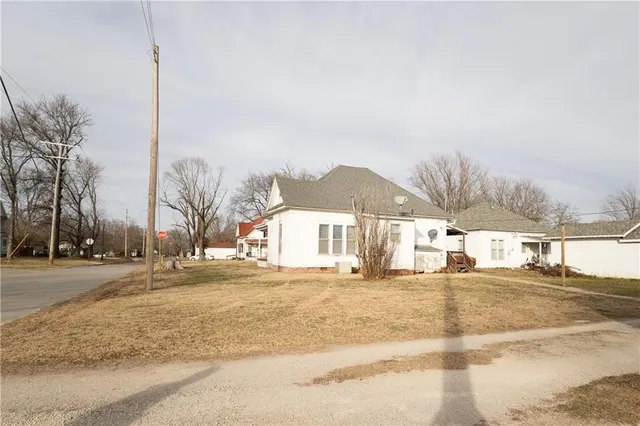$90,000 | 803 East 6th Street, Cherryvale, KS 67335