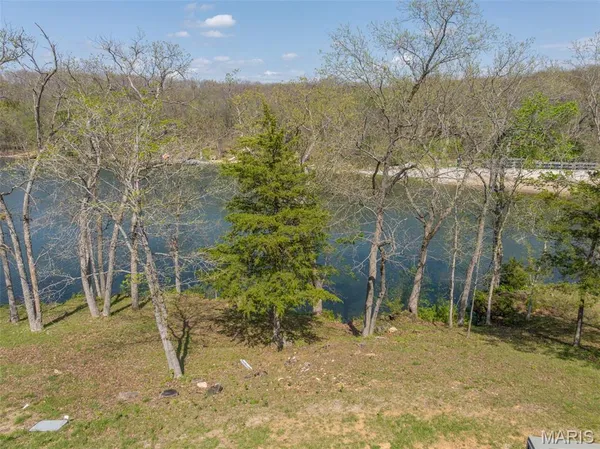 $215,000 | 124 Geneva Cove Drive, Innsbrook, MO 63390