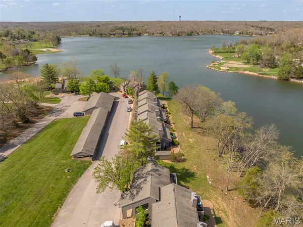 $215,000 | 124 Geneva Cove Drive, Innsbrook, MO 63390