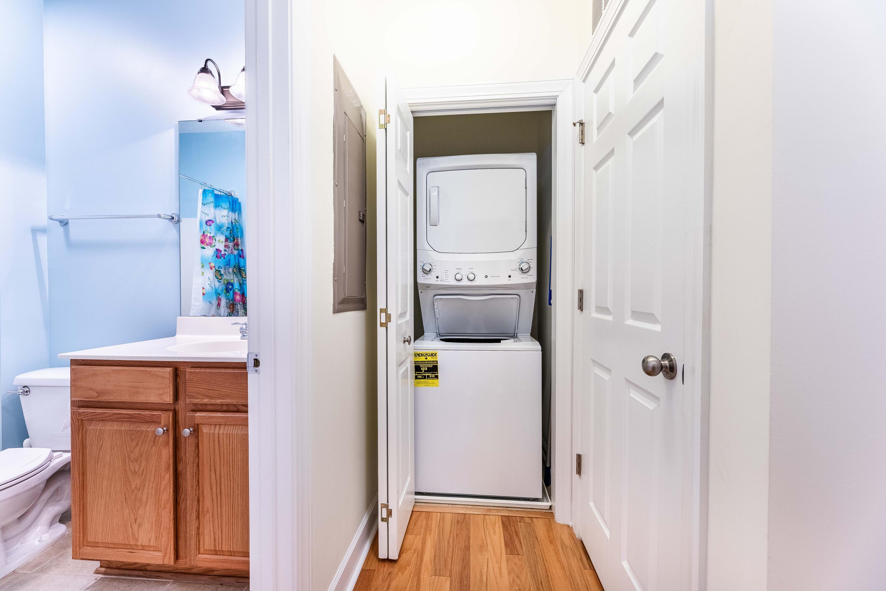 202 Trillium Court Santee, SC 29142 - Photo 24 of 36 Laundry Area