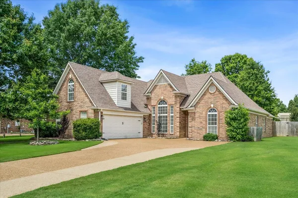 $399,100 | 30 Blackhill Cove, Oakland, TN 38060