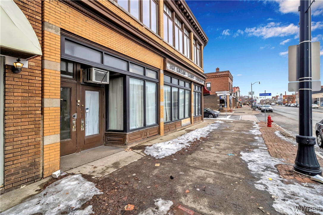 2302 Main Street Buffalo, NY 14214 - Photo 3 of 35