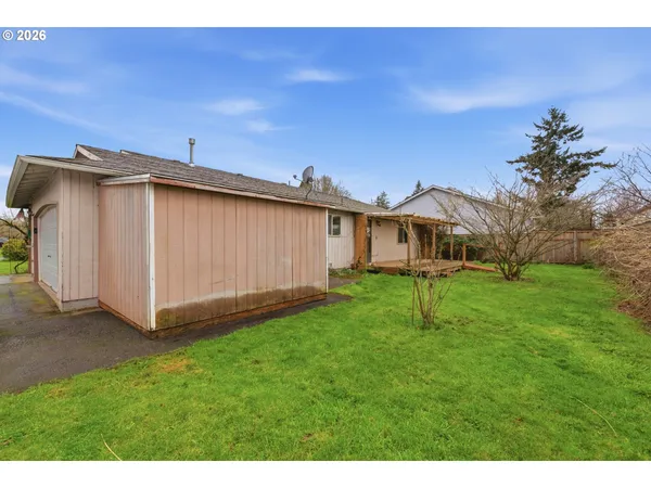 $420,000 | 18501 Southeast Lincoln Street, Portland, OR 97233