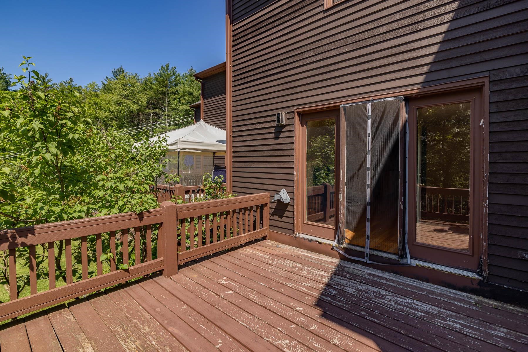 27 Thornhill Road, Unit 27 Stratham, NH 03885 - Photo 3 of 36