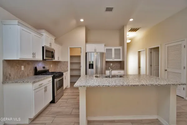 $345,000 | 285 Penbridge Place, El Paso, TX 79928
