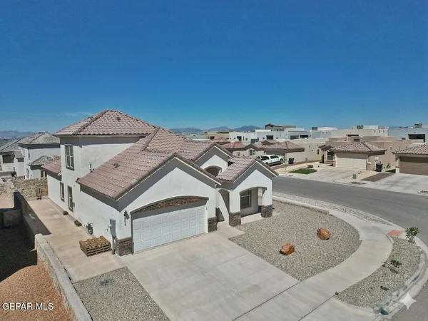 $345,000 | 285 Penbridge Place, El Paso, TX 79928