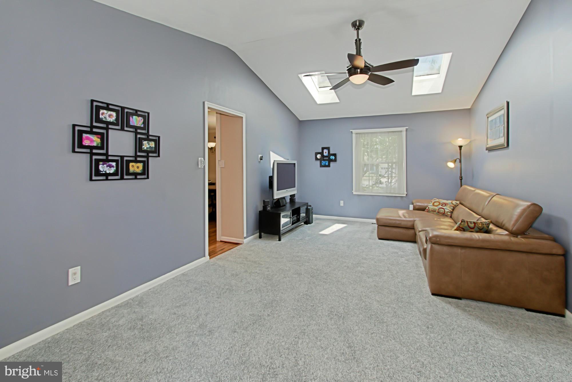 8123 Greeley Boulevard Springfield, VA 22152 - Photo 13 of 30 Family Room