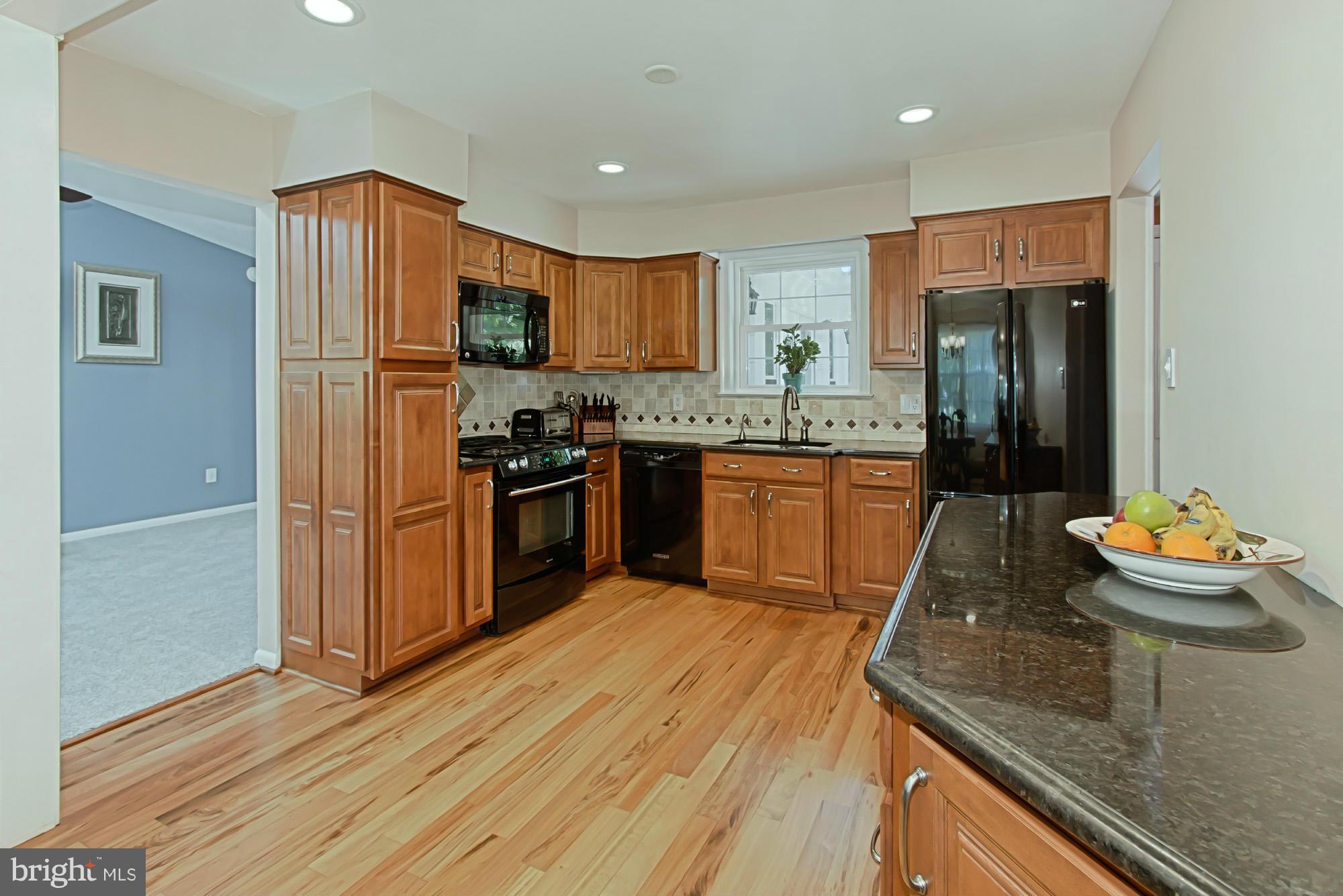 8123 Greeley Boulevard Springfield, VA 22152 - Photo 8 of 30 Kitchen