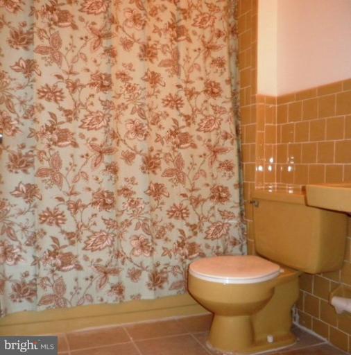 10857 Sandringham Road Cockeysville, MD 21030 - Photo 11 of 16 Bath #2