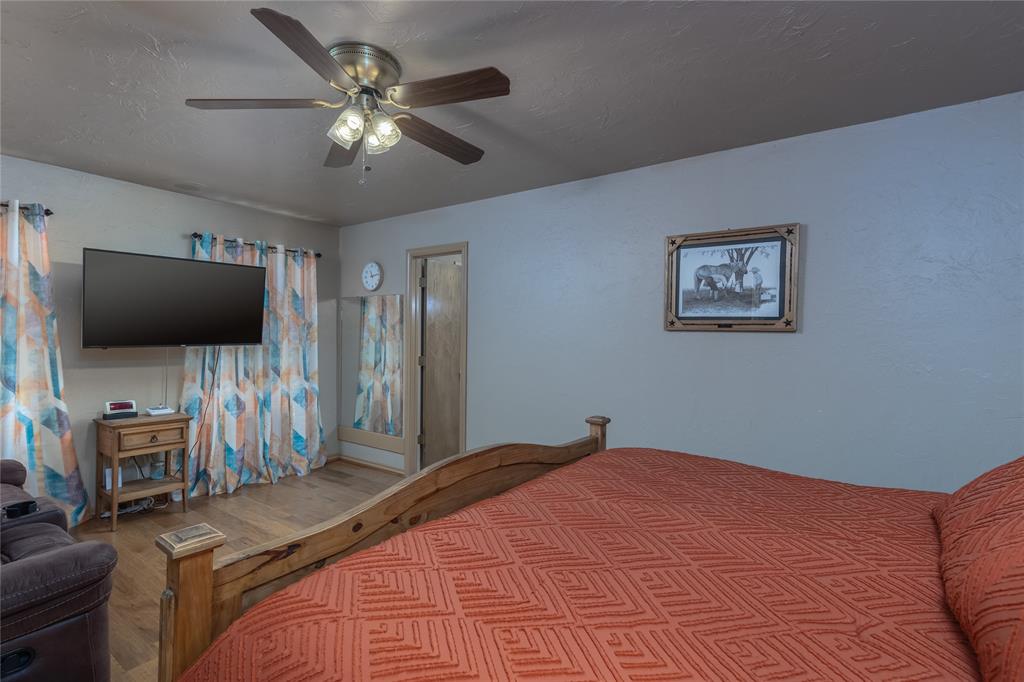 1290 Sweet Springs Road Weatherford, TX 76088 - Photo 11 of 37