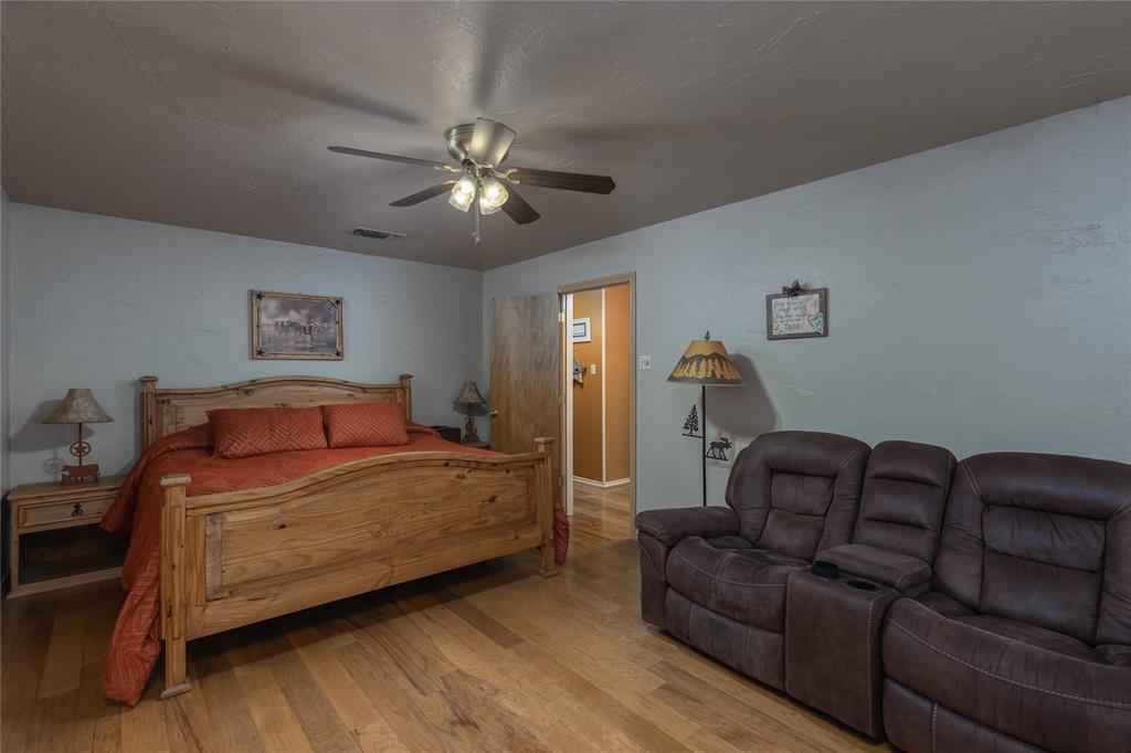 1290 Sweet Springs Road Weatherford, TX 76088 - Photo 12 of 37