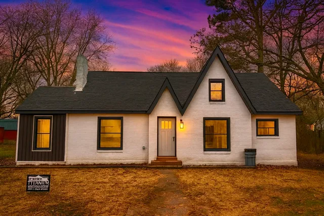 $265,000 | 206 West Main Street, Hohenwald, TN 38462