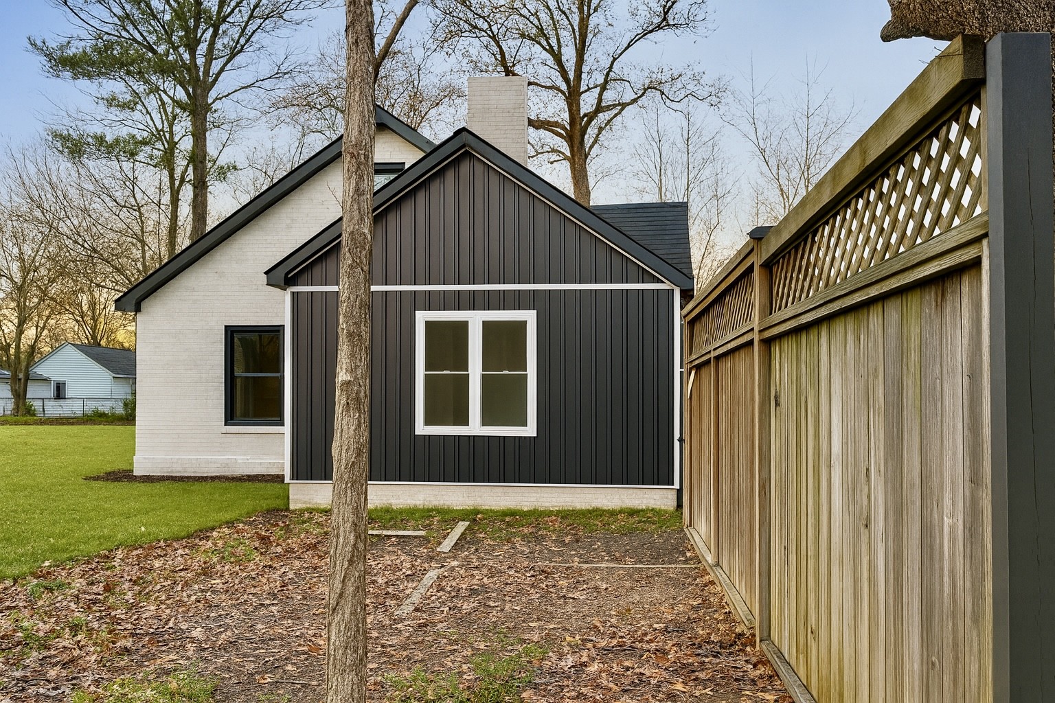 206 West Main Street Hohenwald, TN 38462 - Photo 4 of 24 a view of a house with a yard