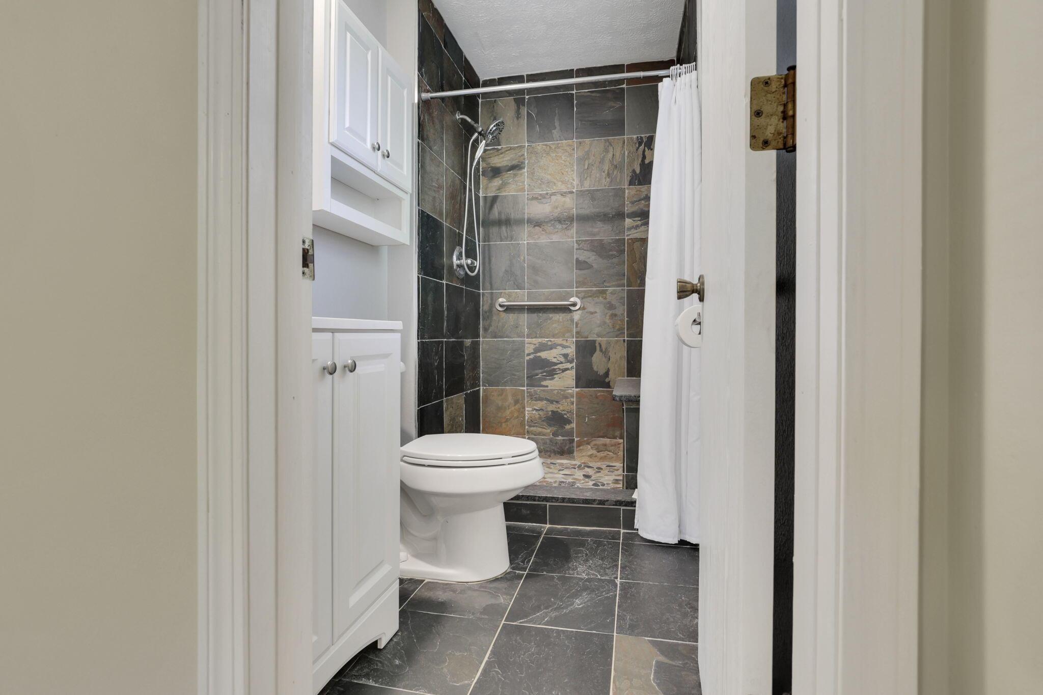 255 Riva Ridge Road Southwest Pataskala, OH 43062 - Photo 23 of 39 35-web-or-mls-0N4A9462