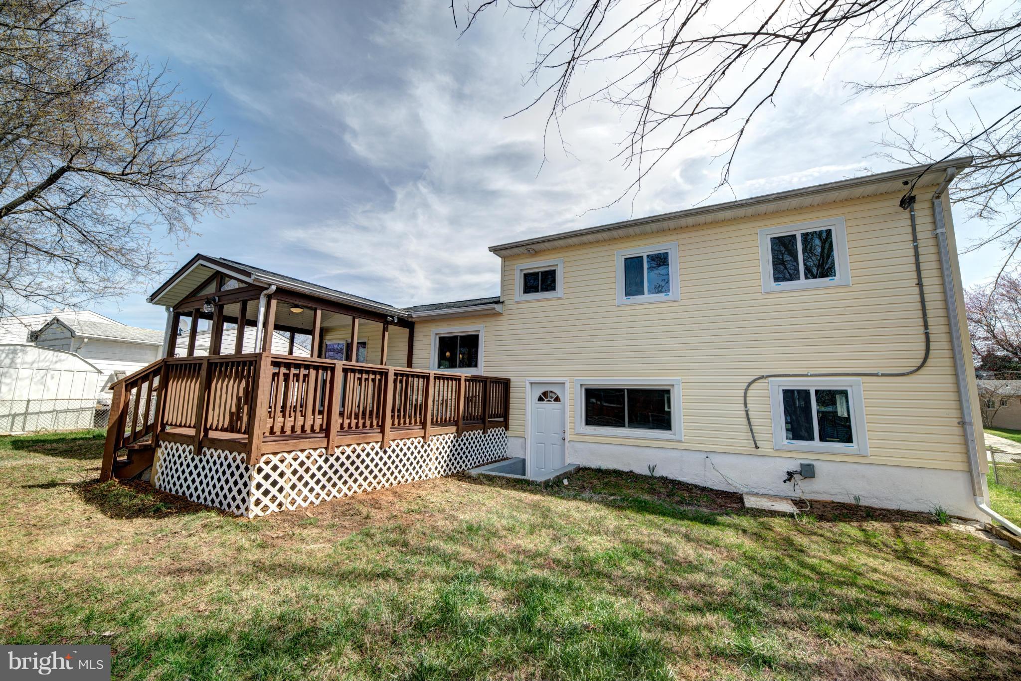 918 Bardswell Road Catonsville, MD 21228 - Photo 25 of 30 Large Back Yard