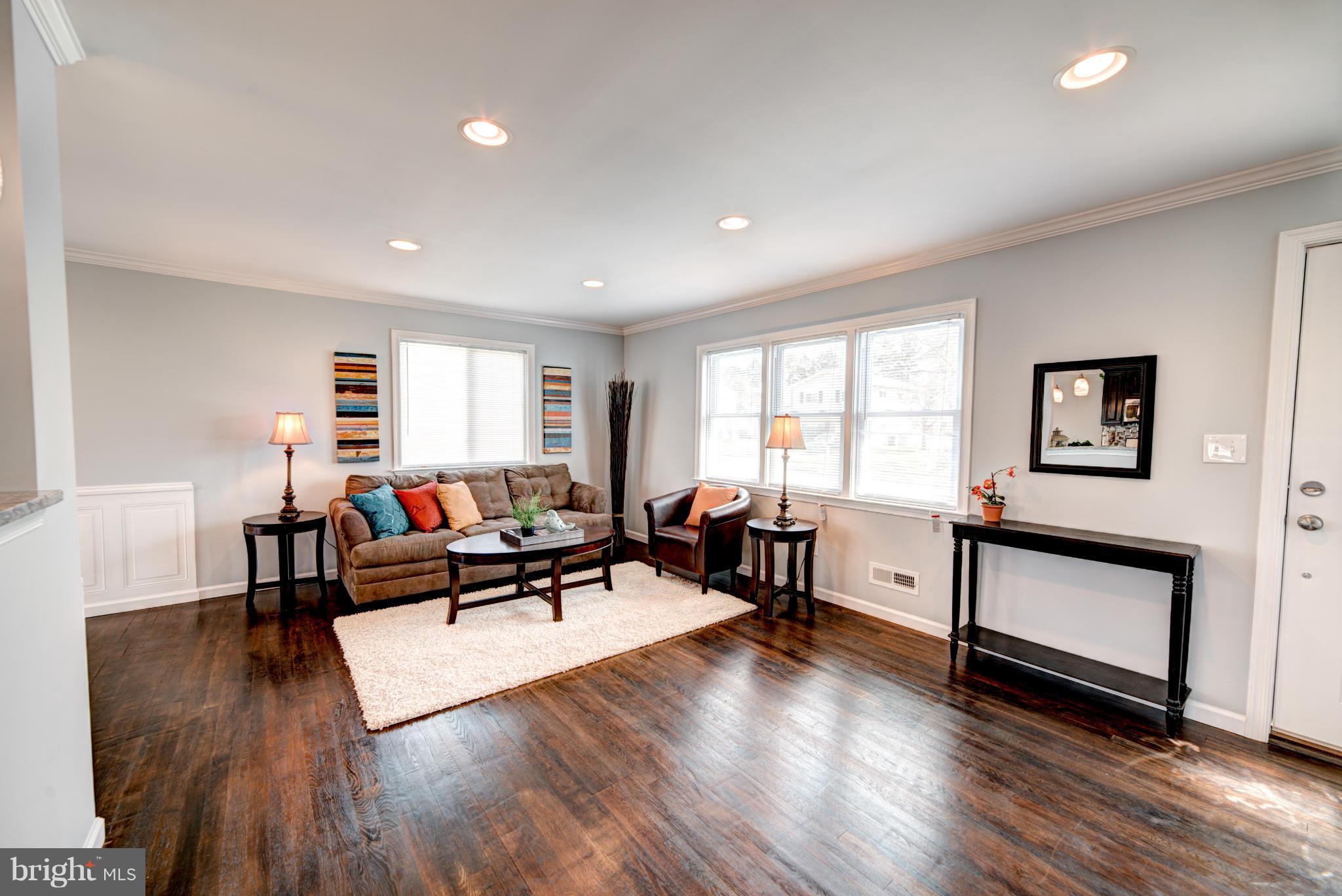 918 Bardswell Road Catonsville, MD 21228 - Photo 5 of 30 Recessed Lighting Offers Elegant Touch