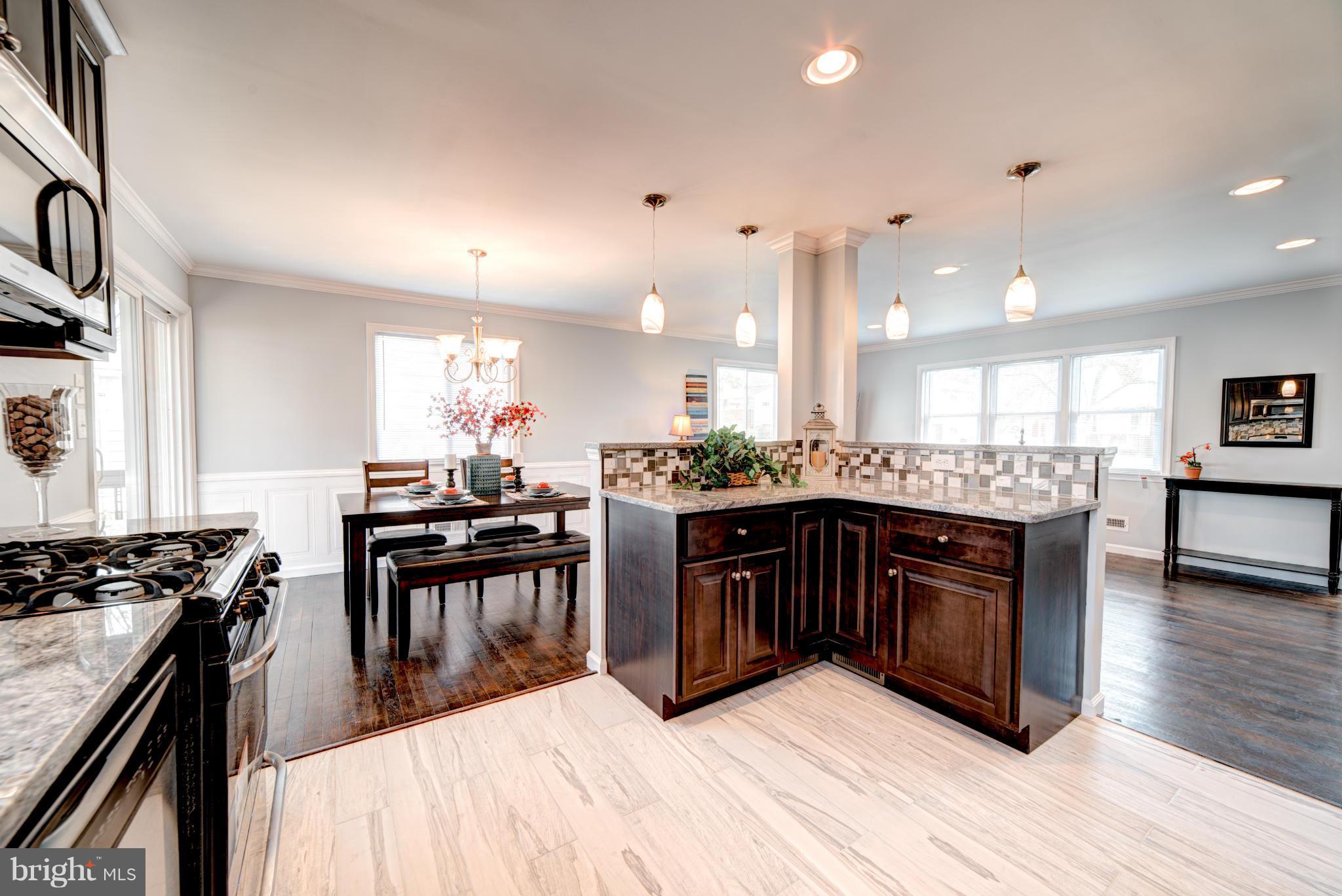 918 Bardswell Road Catonsville, MD 21228 - Photo 8 of 30 Perfect For Entertaining