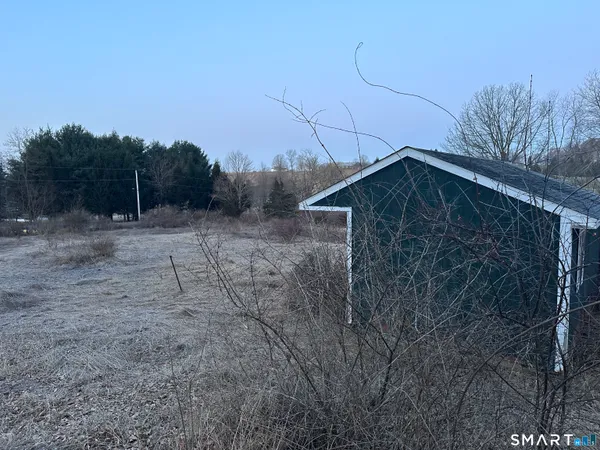 a view of outdoor space