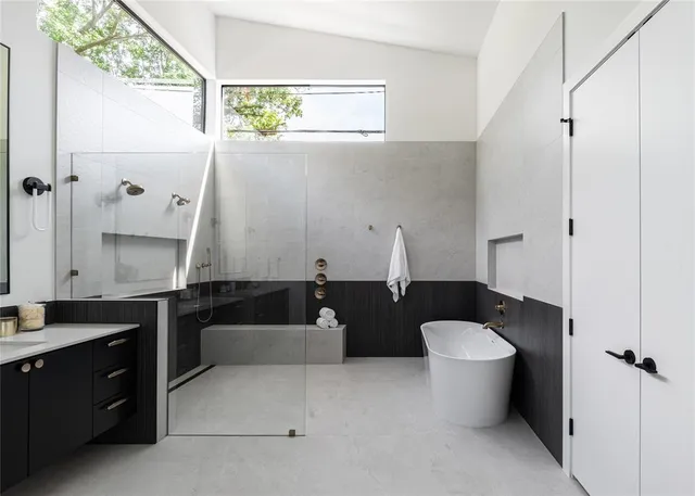 $2,285,000 | 6906 Clayton Avenue, Dallas, TX 75214