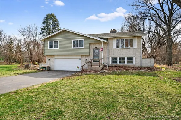 $485,500 | 1214 Jill Peak Drive, Sleepy Hollow, IL 60118