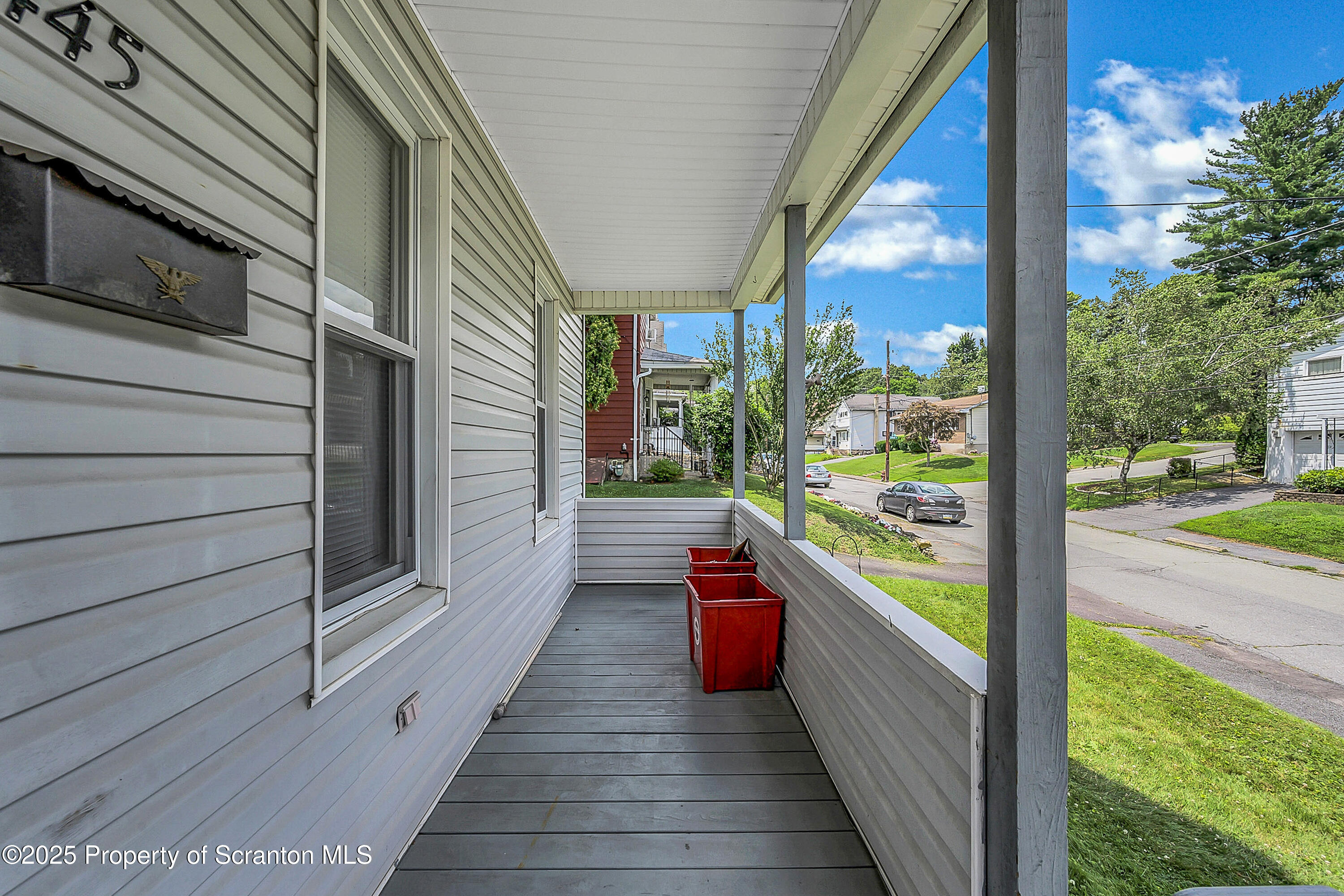 445 Leggett Street Scranton, PA 18508 - Photo 2 of 29 front porch