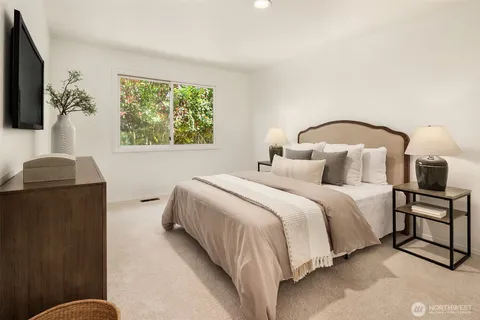 $3,380,000 | 8531 Hunts Point Lane, Hunts Point, WA 98004
