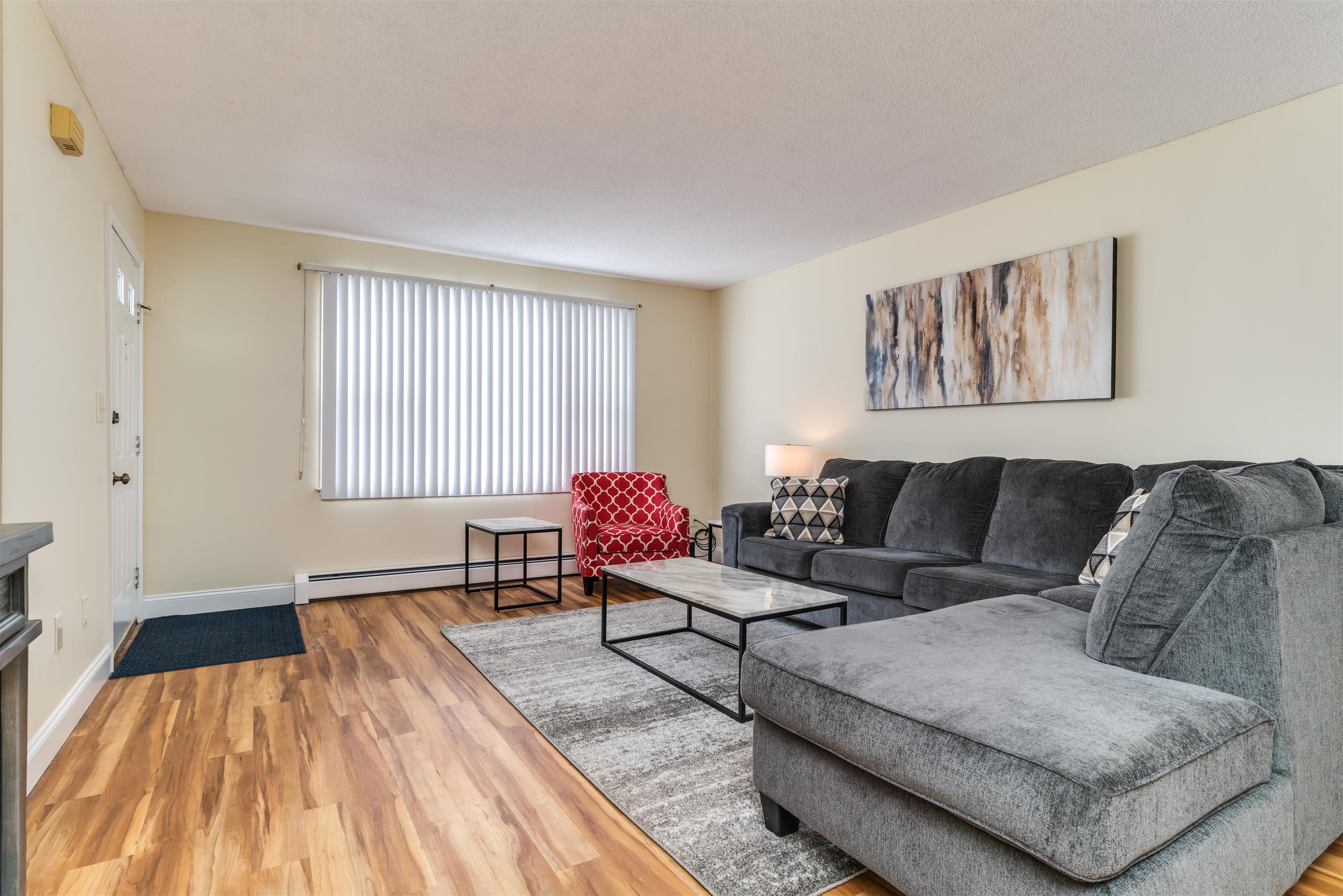 401 Spring Brook Circle Portsmouth, NH 03801 - Photo 6 of 21