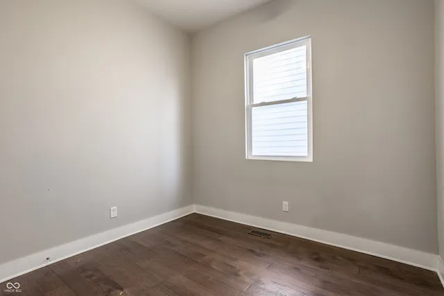 $2,250 | 421 East Morris Street, Indianapolis, IN 46225